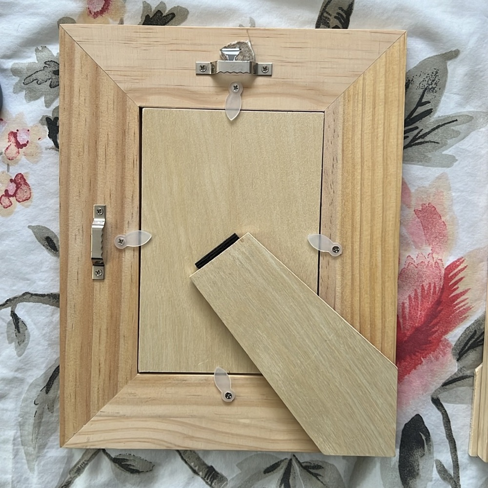 4x6 Wooden Picture Frames - Picture 2 of 2